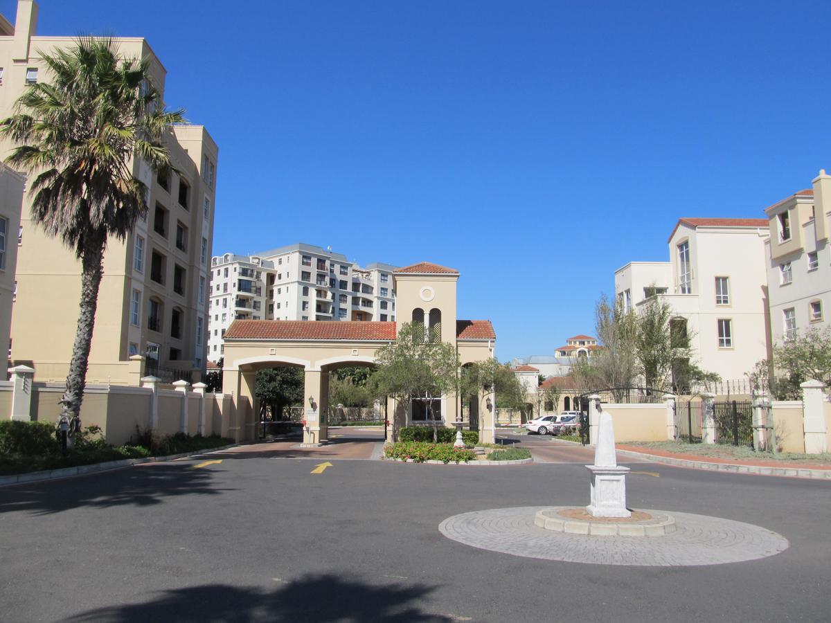 Villa Italia 26-63 Self Catering Penthouse Κέιπ Τάουν Εξωτερικό φωτογραφία